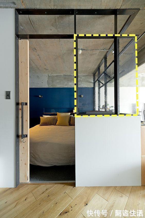 玄关|都是卧室隔断，日本给下方装不到半人高玻璃推拉门，地面当换鞋凳