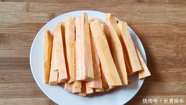教你一个红薯的“新吃法”,简单2步搞定,外焦里嫩,孩子很爱吃