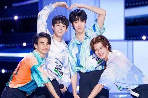 邓超曝《创4》后，邀请周深来他家立马就过来了，原因够笑三天