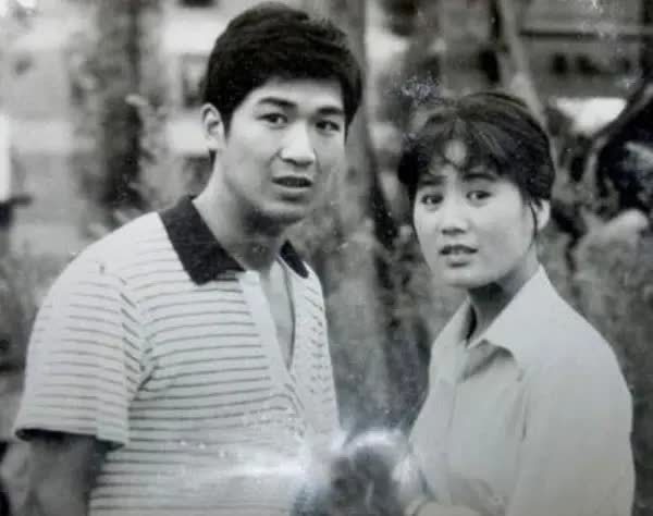 張國立的心酸:聲譽(yù)搖搖欲墜,兒子爛泥扶不上墻,一輩子“還債”