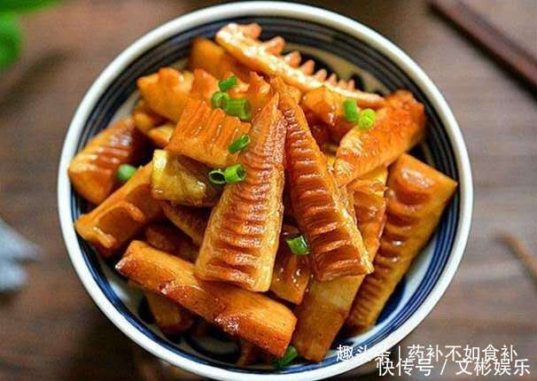 简单美味的家常菜,吃到嘴里满口留香,味道比饭店还好,百吃不腻