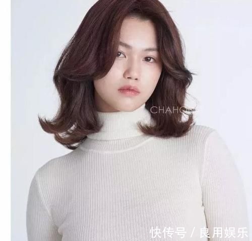 蘑菇头 纠结长发or短发？圆脸、方脸女生这样选发型才最美！