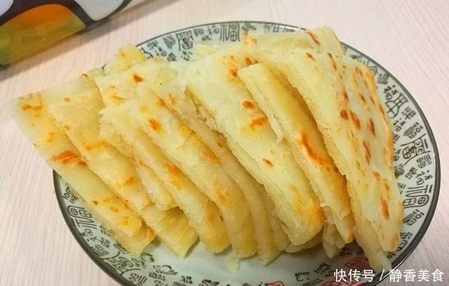面团|为什么东北人烙的饼又软又起层,原来是多了这一步!