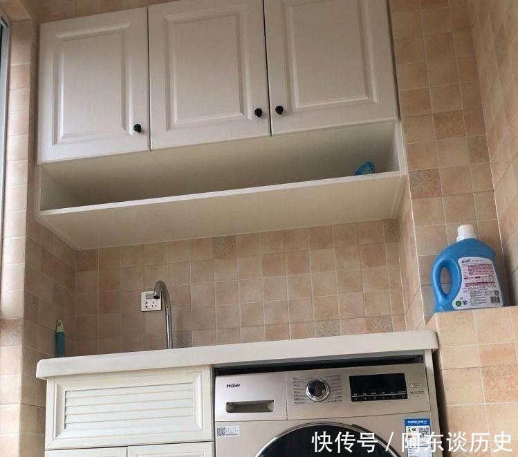 木工|老公坚持砸掉卧室飘窗,又让木工打了个新的,硬生生多出个榻榻米!