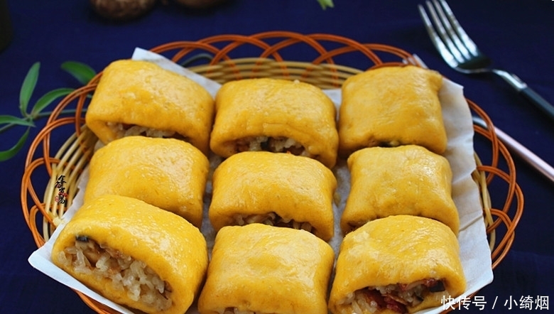 面食|不会捏包子可以试试此款面食,馅料丰富很营养,越嚼越香吃不腻