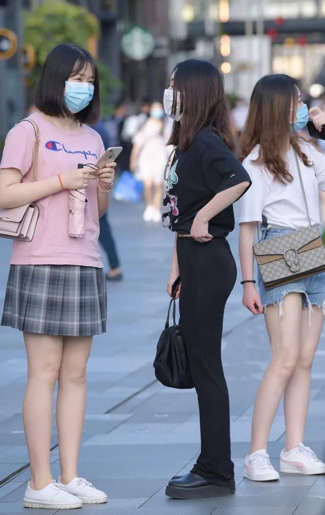 利用|“梨形身材”不要怕,穿好了咱们也是精致的猪猪女孩