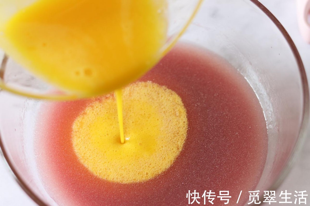 口感|特别好吃的葡萄汁蛋糕,口感松软味道清甜,又含有浓郁的果香