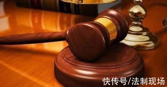 一剪“霉”!女子怒剪婚礼店30余件婚纱，事后怂了