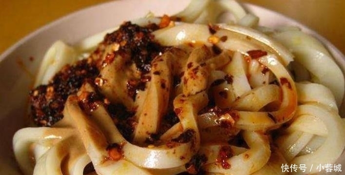 老板真是生意精:大碗一元,小碗五元,朋友吃了一大碗再不敢去了