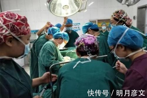 女性|40岁高龄产妇为要儿子拼3胎,剖开肚子后,医生摇头全家都乱了套