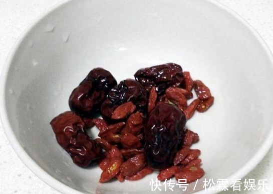 猪脚|这肉吃得越多,身体越棒,再贵也得咬牙买3斤,孩子多吃强身健体