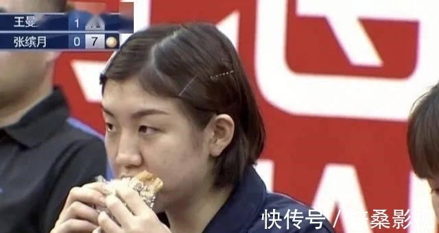 李隼|劉國梁李隼觀戰(zhàn)乒超聯(lián)賽，國乒19歲小將顏值很高，鏡頭數(shù)次給特寫