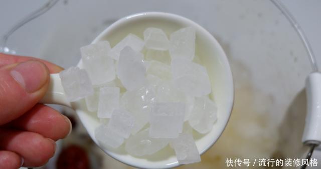 红枣|咳嗽痰多总不好?69岁老奶奶:这两种食材一起煮,止咳化痰润喉