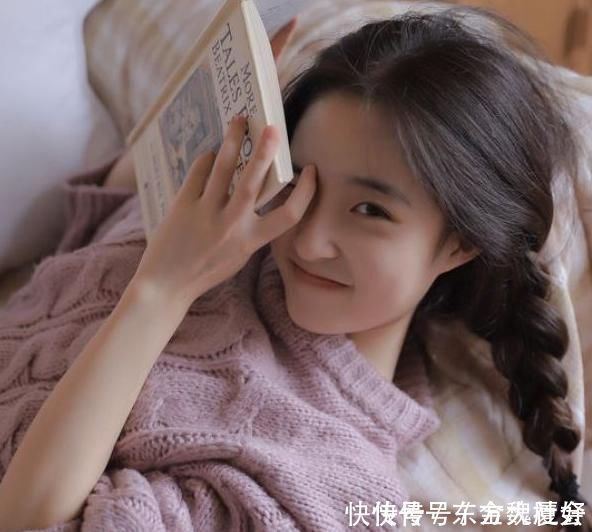 女生坚持这“3好习惯”,五官会逐渐立体,变成明眸皓齿的美人