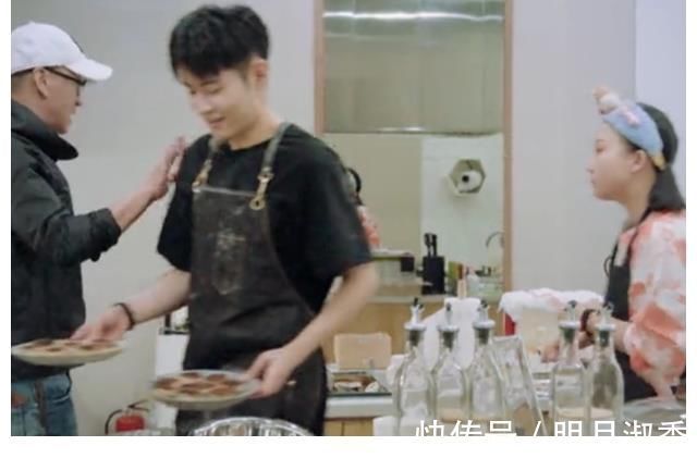 和肖戰同組合出道,卻因工作少想轉行,彭楚粵道出不紅愛豆的辛酸