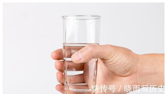 痛风|尿酸高，6物请自觉管住嘴，不要让自己的健康在嘌呤中“飘零”