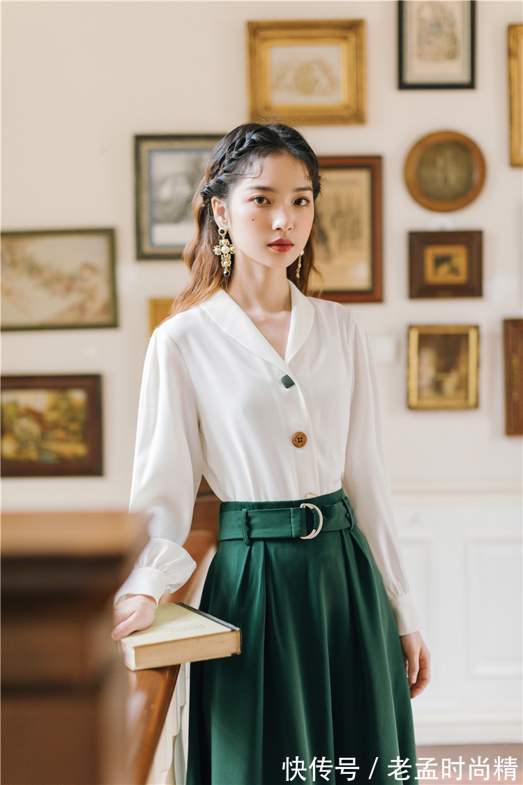 漂亮|今年绿色很流行吗?职场中绿色的文艺小清新穿搭,展现自己的魅力
