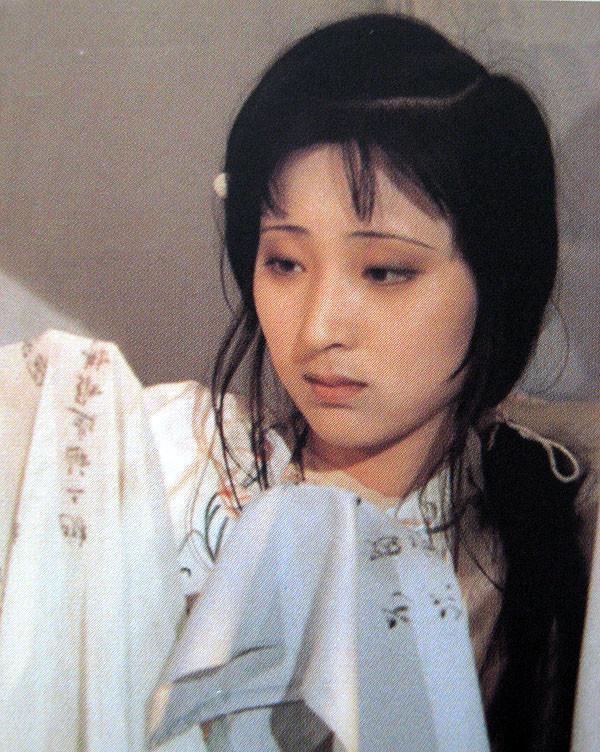 发型#林黛玉的发型换了几十种,却始终带着这根白簪子,为什么呢