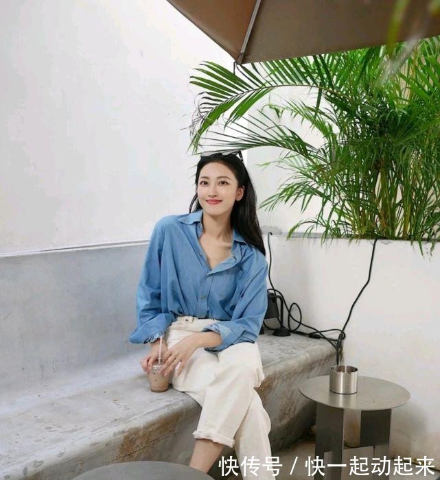 服装 越来越流行极简风穿搭,简简单单的穿搭风格,精致又高级