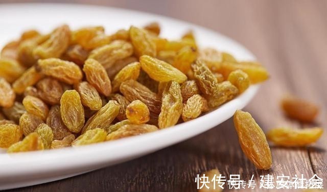 桑葚|建议中老年人，不管贫穷富贵，多吃这些食物，营养还不贵