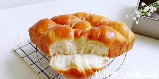 想吃面包不用买，做法很简单，蓬松暄软还拉丝，放三天也不硬！