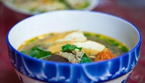 亚硝酸盐|爱吃米面的都注意!这几种食物暗藏“毒素”,你家餐桌上没准就有