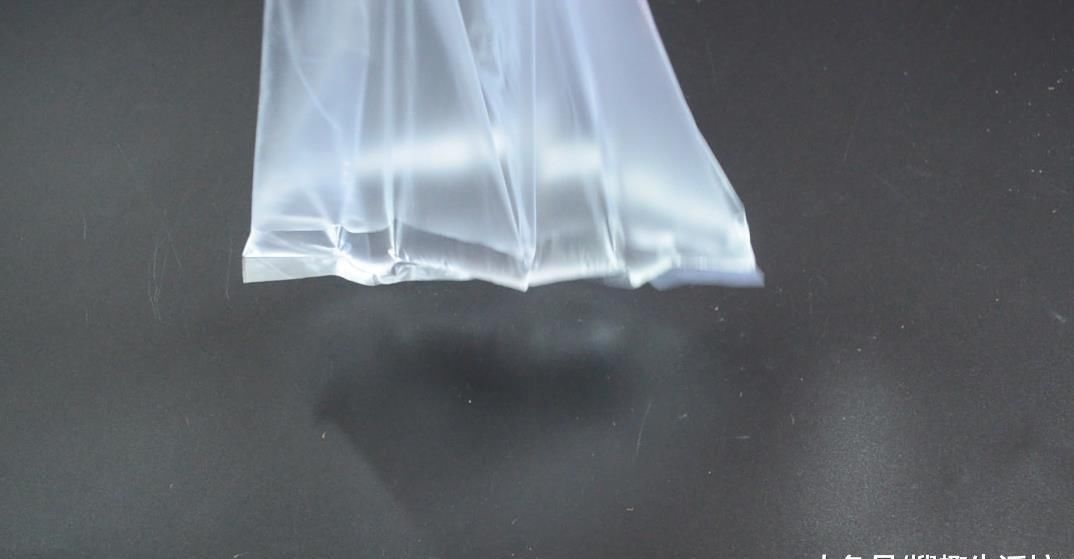  没想到|花盆上放一个塑料袋, 没想到还有这个妙用, 看完这招你会感谢我的