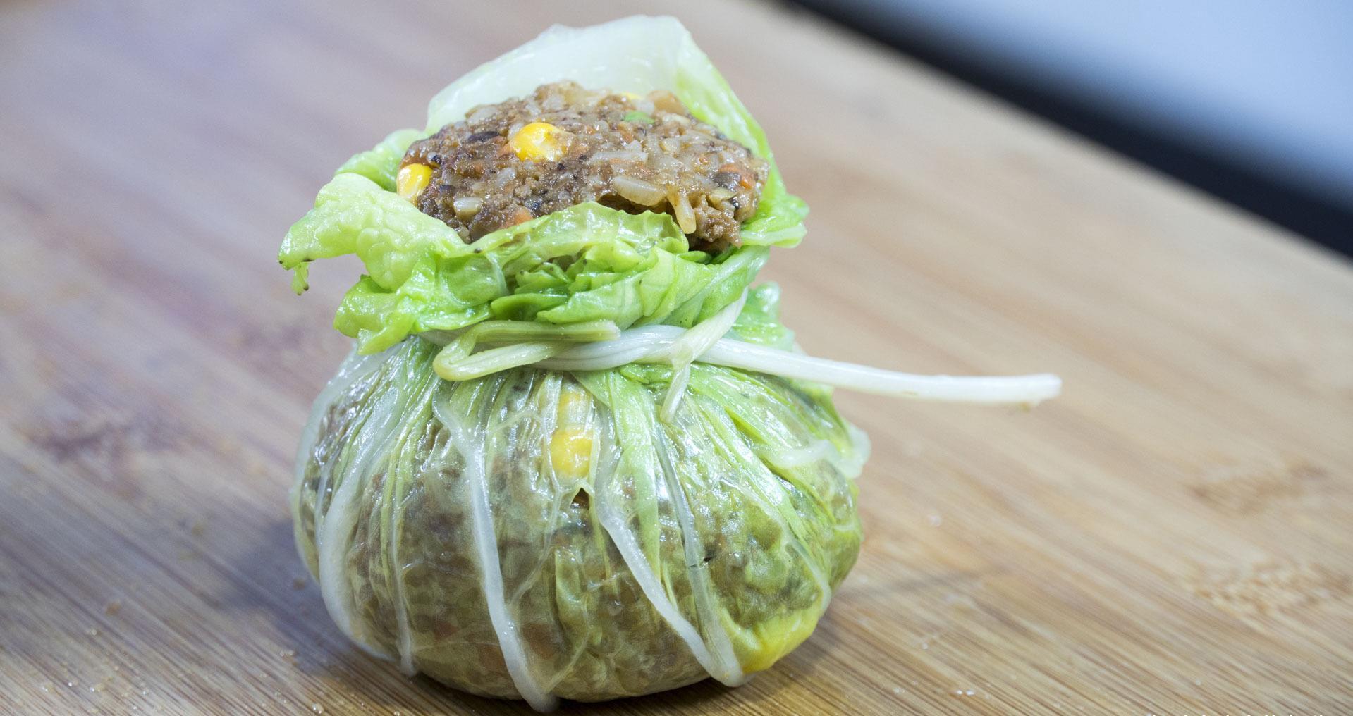 给年夜饭加道菜,“招纳百财”端上桌,寓意财源滚滚,讨个好彩头