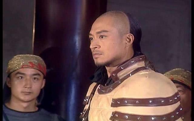 起到|努尔哈赤的长子褚英为何被杀？五大功臣起到什么作用？他身不由己