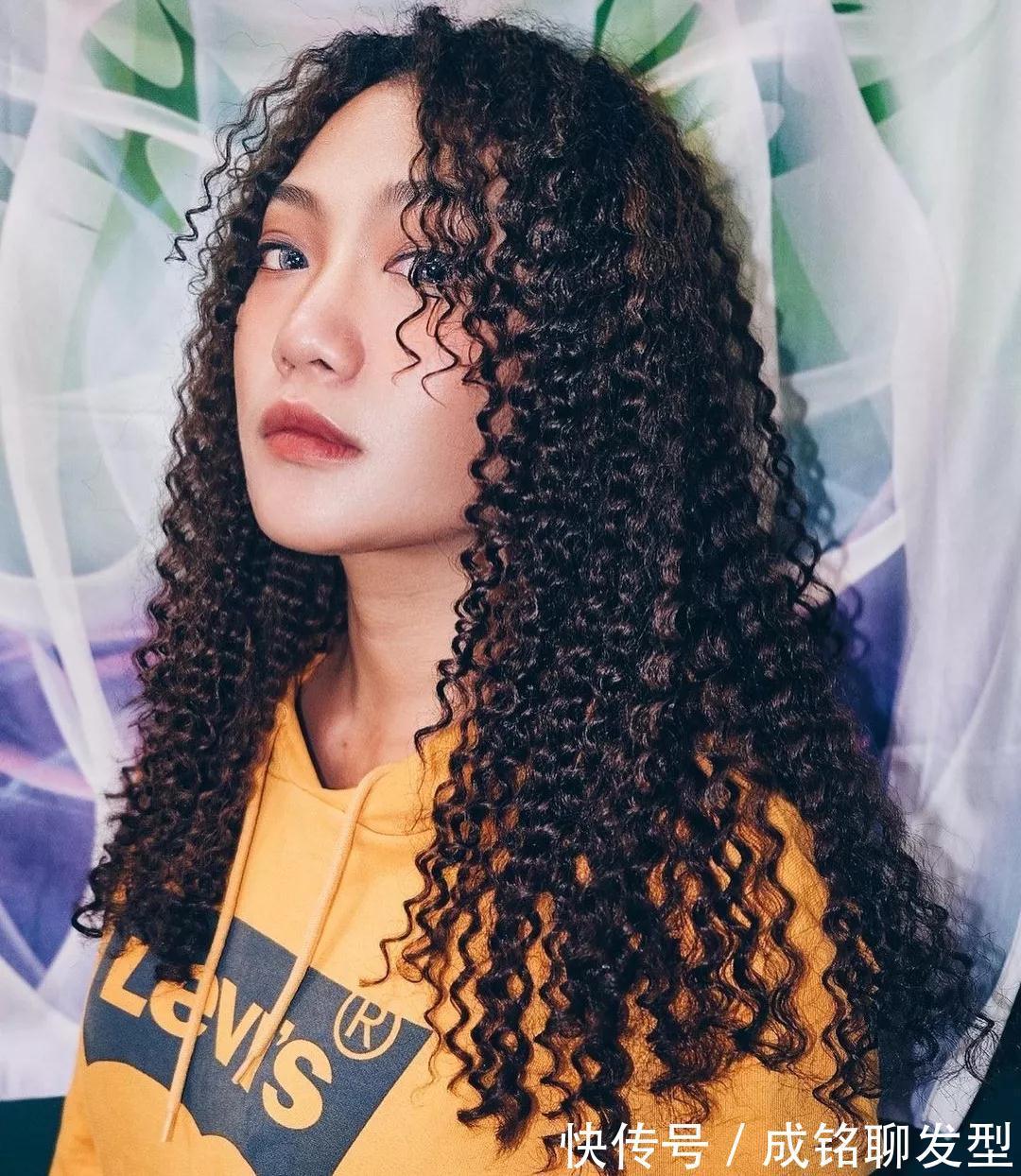 小姐姐 今年最火的三种烫发,巴西卷、法式卷和羊毛,也是容易翻车的发型