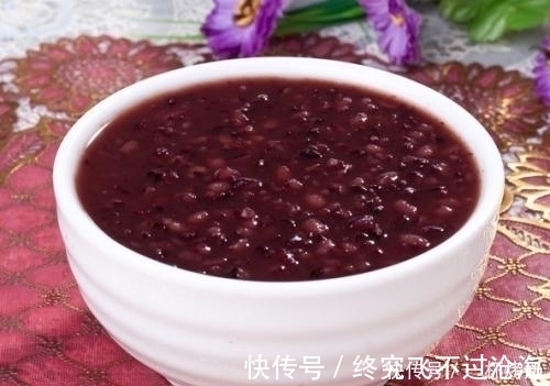 体内湿气|花生和它一起煮,气血好了,体内湿气没了,早知早好