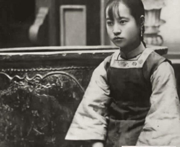 女子|晚清女子都很丑？别被老照片骗了，看了第一张图网友就炸锅了