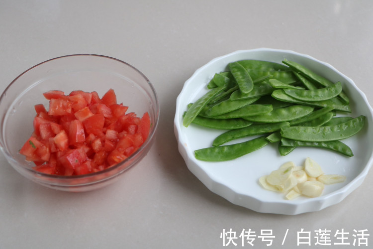 剪刀|冬天,女儿最馋这面食,不用擀不用切,劲道又好吃,上桌就秒光!