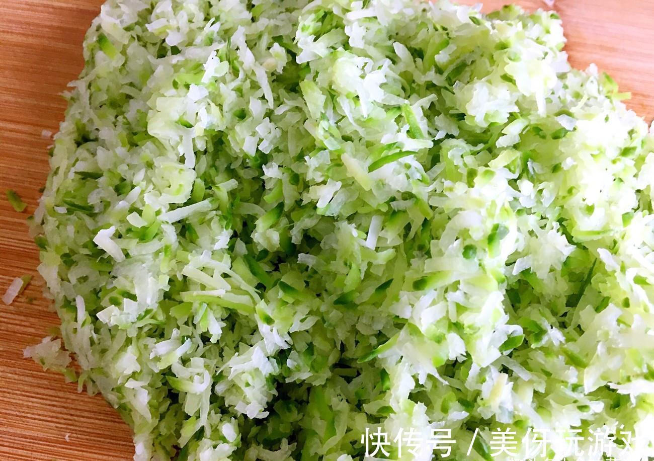 霜降后，包饺子就用此菜，鲜嫩营养多汁，我家一周吃4次，太香了