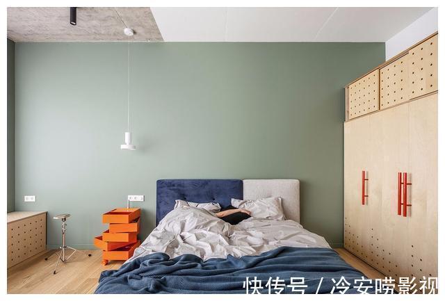 灰衣柜|250㎡，一家五口的梦幻游乐园，极简与色彩的完美碰撞！