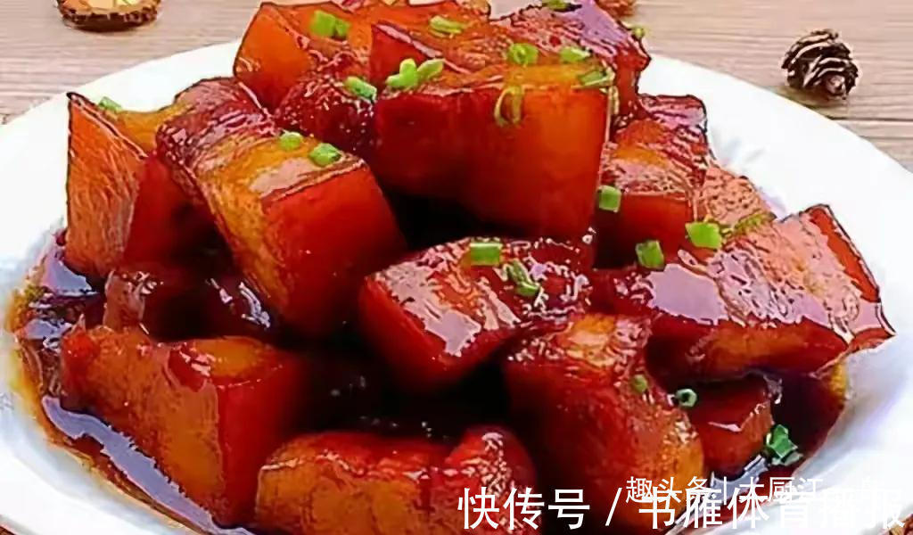 猪皮|做红烧肉,最忌焯水和用水炖了,教你一招,肥而不腻,太解馋了
