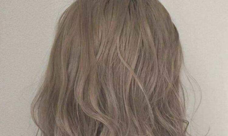 头发 烫染可以同一天做吗?深度解析烫发与染发相关的那些事