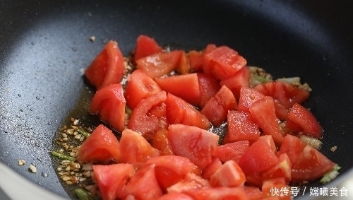 切成小丁|虽说只是一碗素面,却十分开胃有食欲,无肉胜有肉