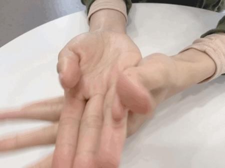 被问 300 遍的小众香水，其实是 20 多块钱的护手霜？