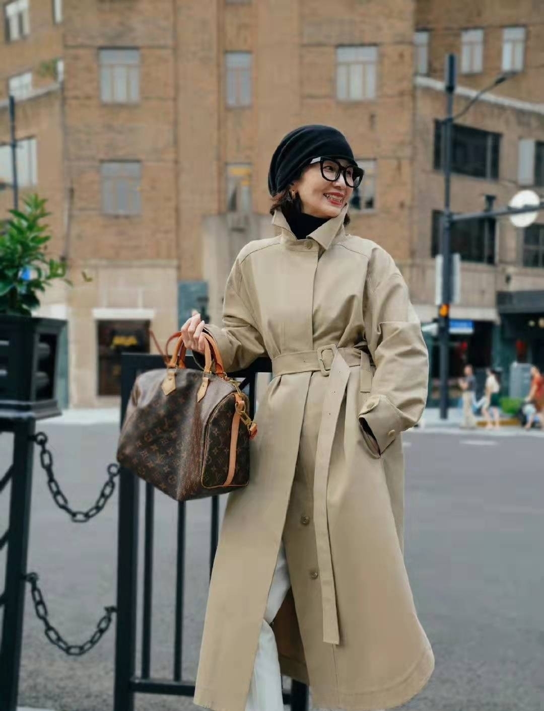 大地色系 精致女人都爱有质感的搭配!大地色系冬装温柔耐看,让人难以拒绝