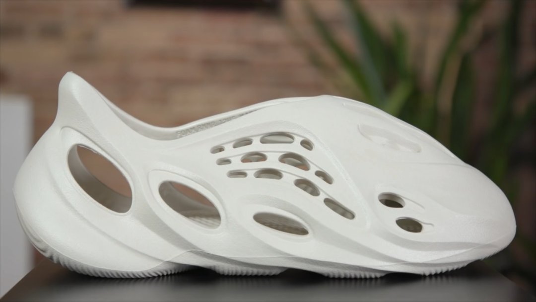 k一鞋难求,为什么 Yeezy Foam Runner 能成为爆款?