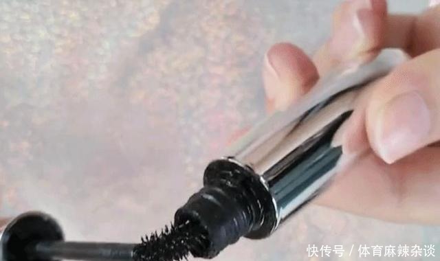 手残党|为何不建议女生“种睫毛”内行人透露真实原因，幸好我没去