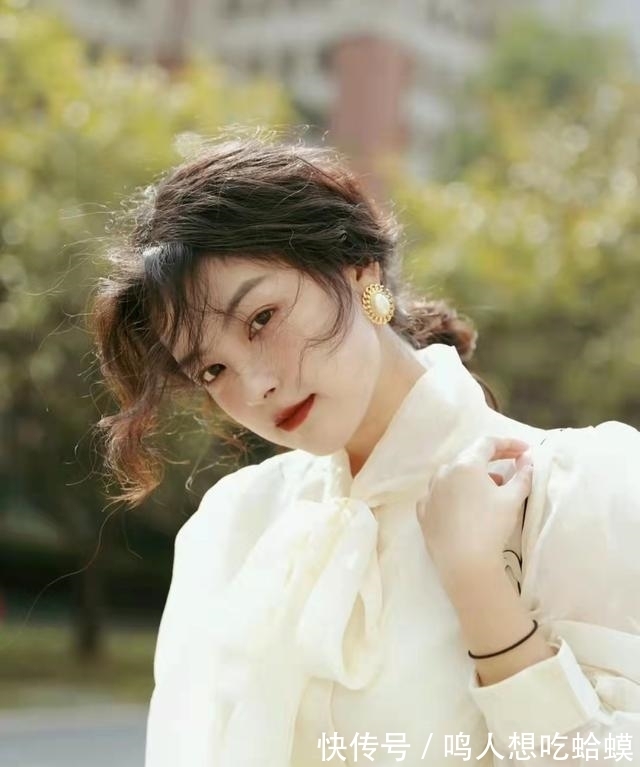 闲钱 女人如果没闲钱,没必要在护肤品上浪费,熟知这四点不花冤枉钱