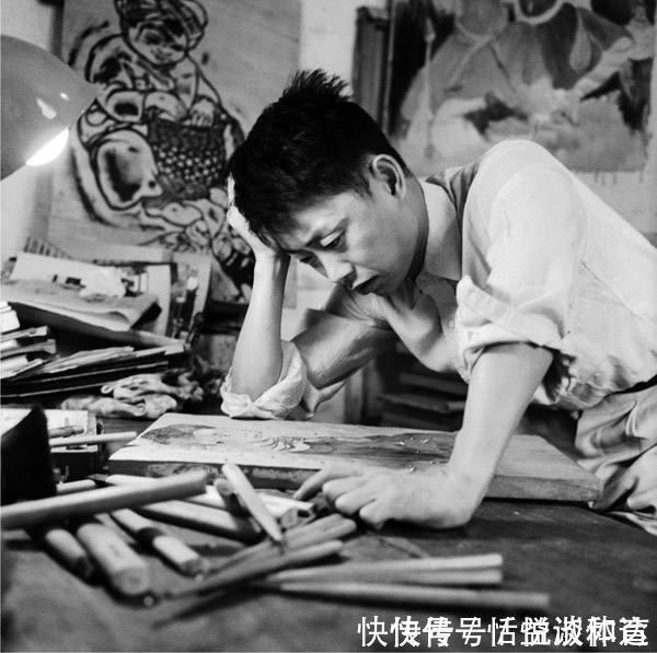 黄永玉|22岁娶将军女儿,73年独宠她一人,95岁的他一幅画卖6325万