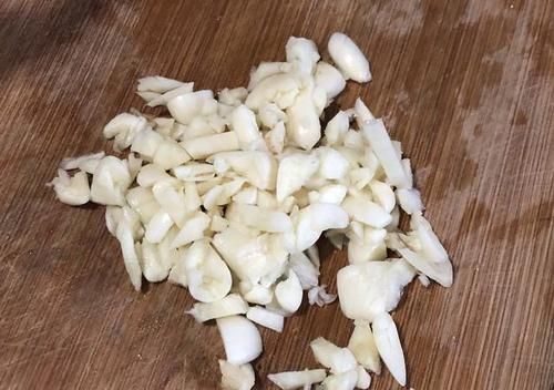 四月不吃肉也要吃這菜，補鈣促發育，孩子吃它健腦益智，頭腦聰明