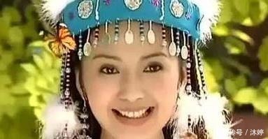 建筑工人挖出清代古墓,墓内女尸散发奇香,专家揭秘奇香之谜!