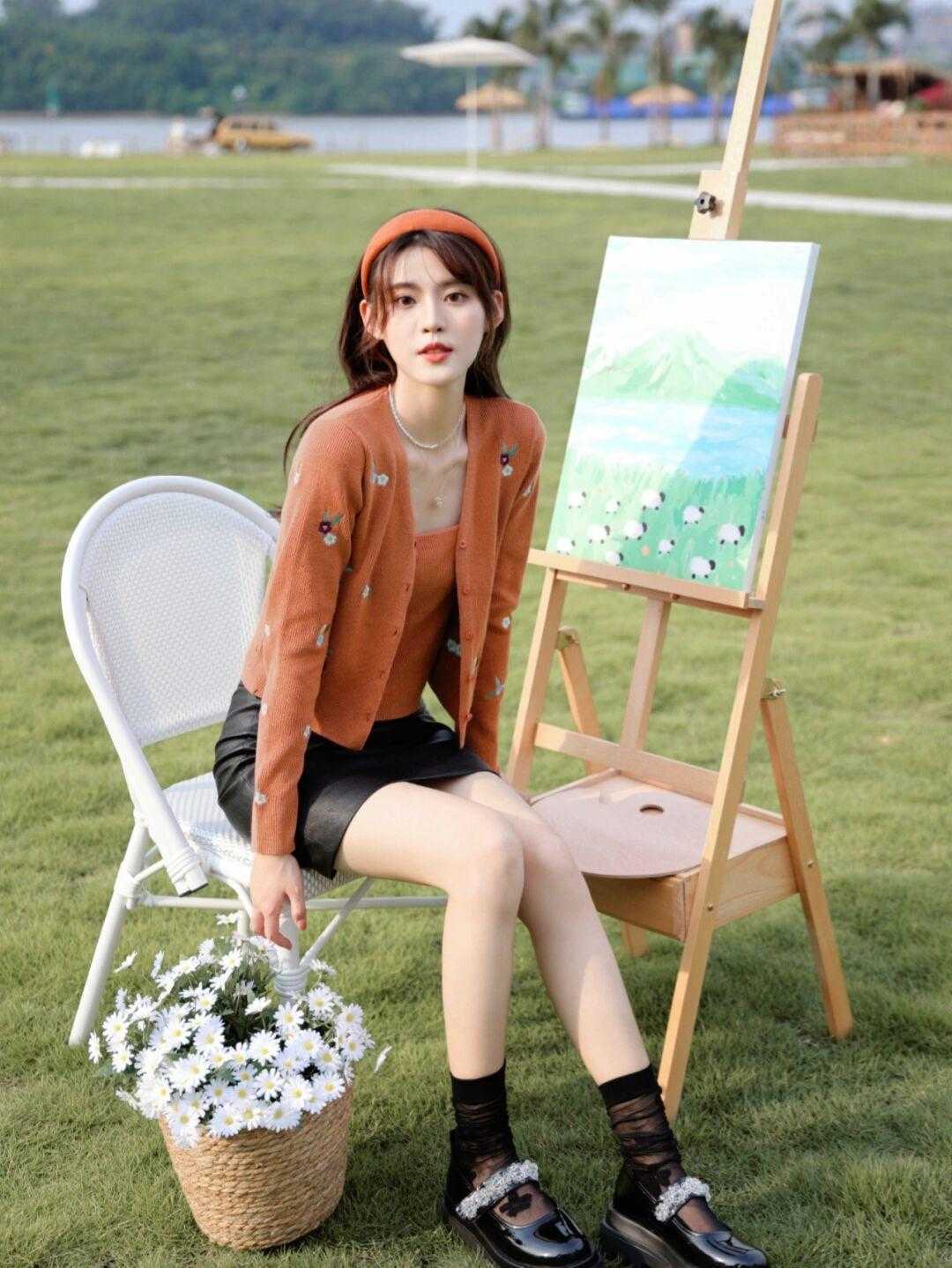 搭配|秋季来临，针织吊带裙搭配针织阔腿裤，碰撞出的