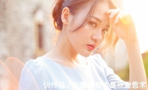 秋韵&八首婉约清秋词:篱前把酒吟秋韵,枫林向晚醉斜阳