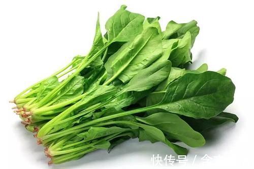 宝宝|儿科医生：孩子未过周岁，4种辅食别喂，积食爱生病，家长别大意