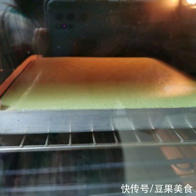 可可蛋糕卷|颜值爆表的抹茶蛋糕卷面包